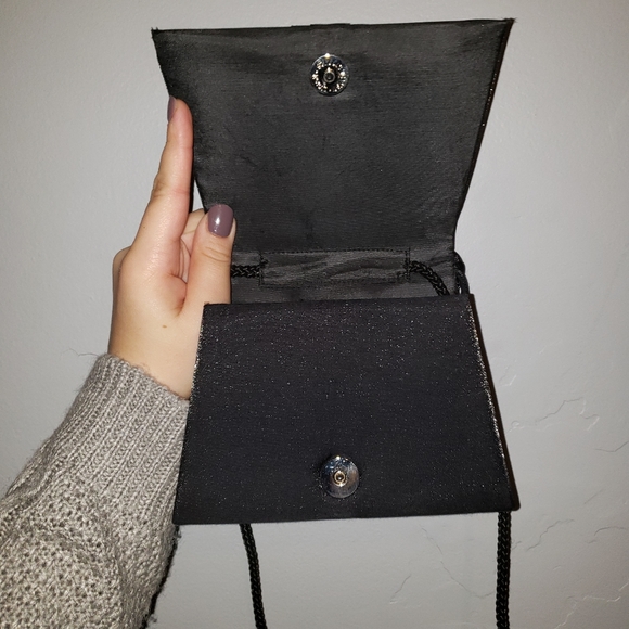 Black purse - Picture 2 of 2